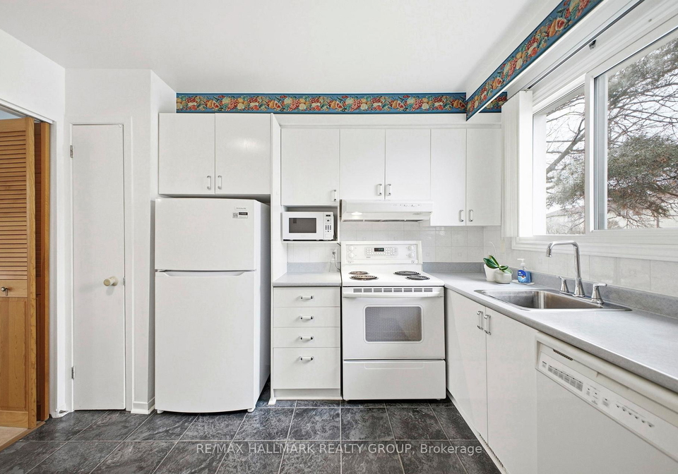 1389-palmerston-drive-ottawa-ontario-x12901738
