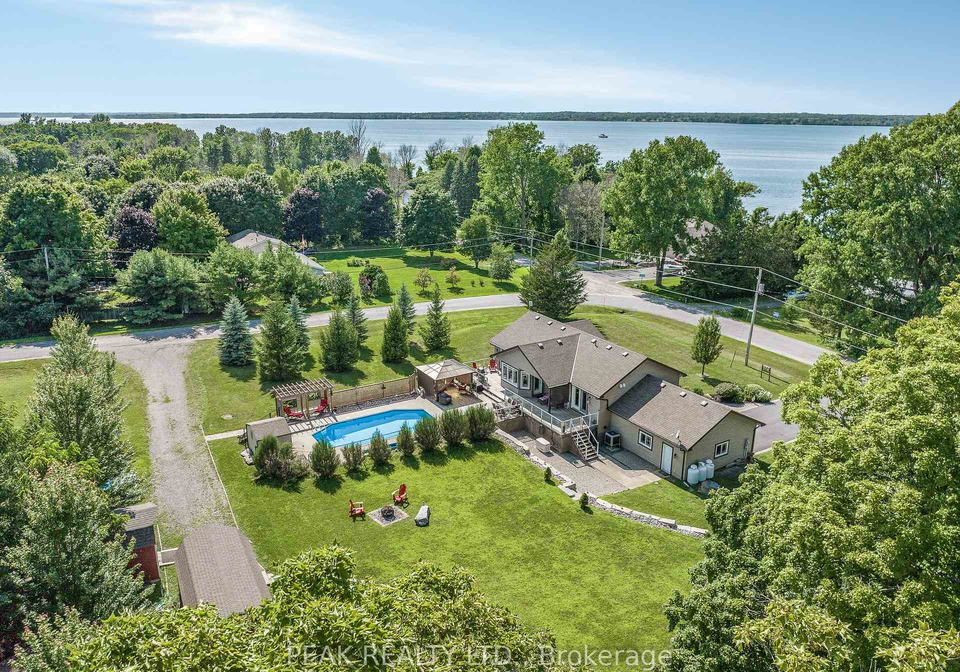 116-prinyers-cove-crescent-prince-edward-county-ontario-x12901938