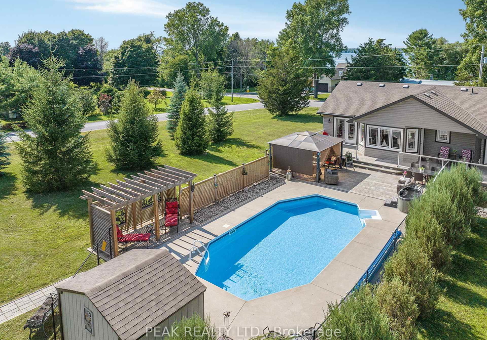 116-prinyers-cove-crescent-prince-edward-county-ontario-x12901938