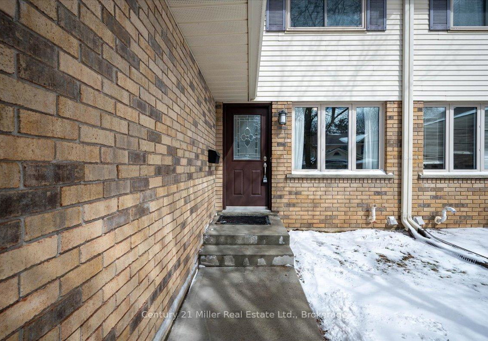 375-kingscourt-drive-waterloo-ontario-x12902214