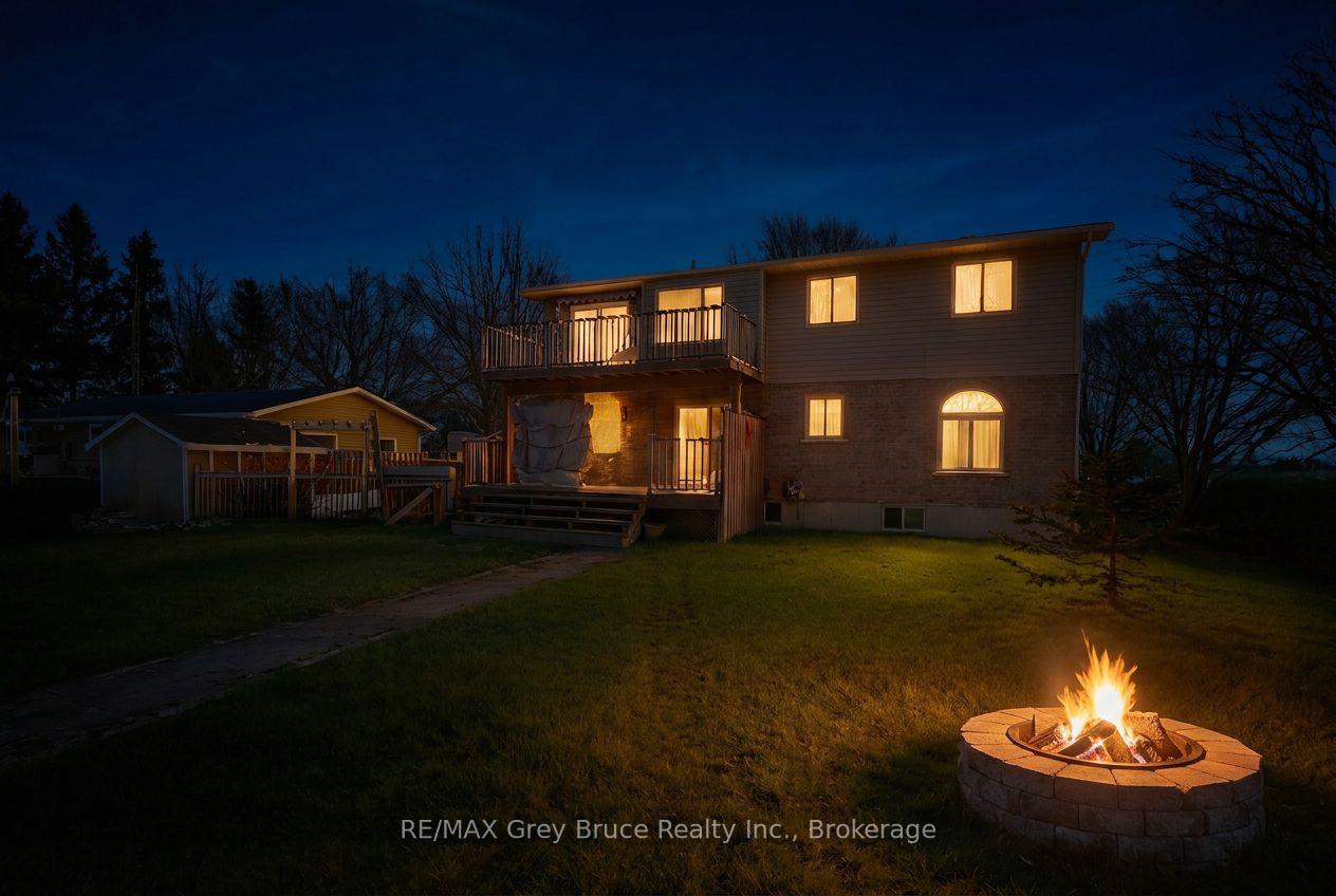 102-mary-avenue-w-georgian-bluffs-ontario-x12902280