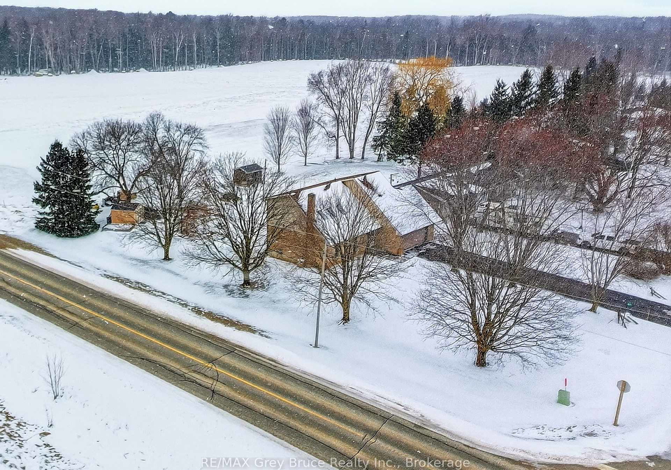 102-mary-avenue-w-georgian-bluffs-ontario-x12902280