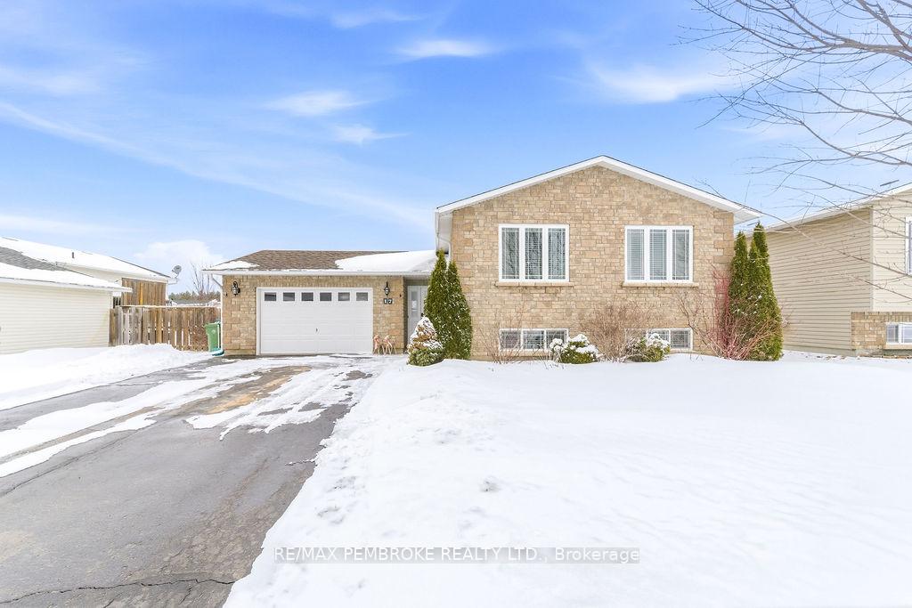 17-greenvale-crescent-petawawa-ontario-x12902336