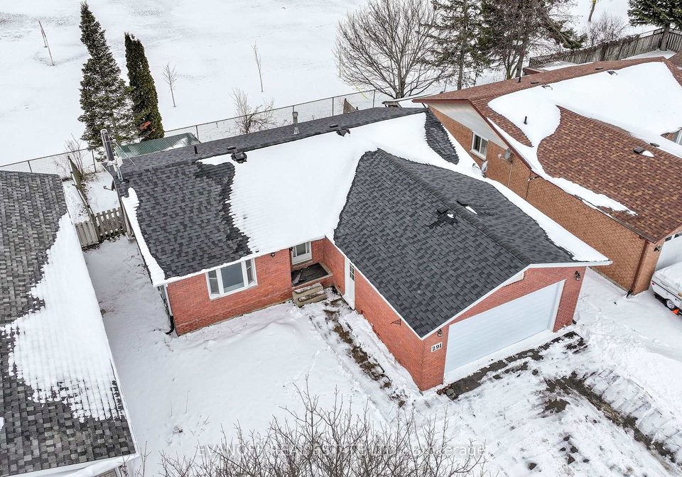 291-victoria-avenue-n-kawartha-lakes-ontario-x12902396