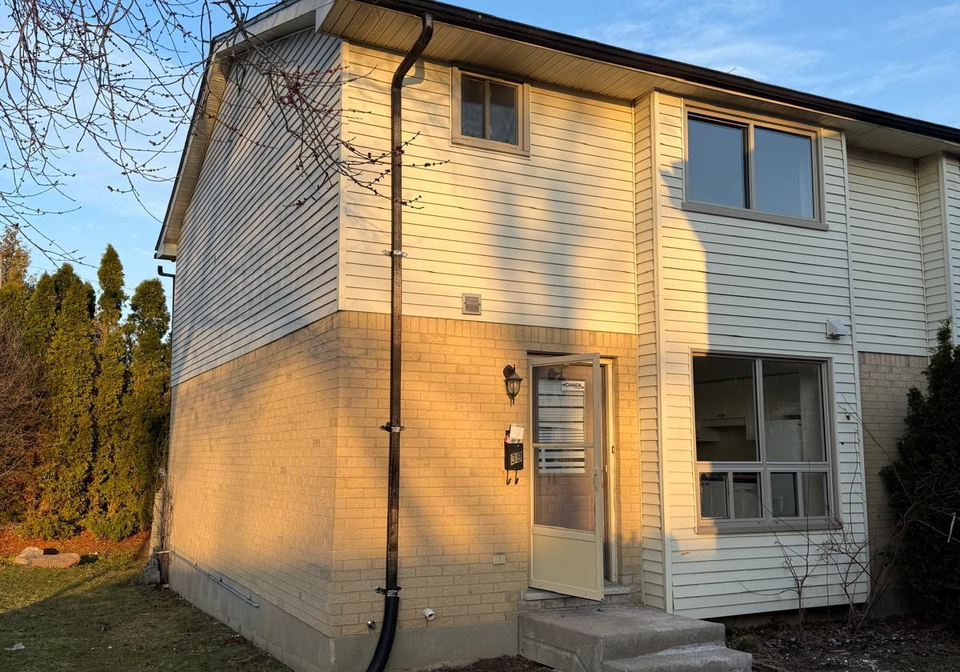135-belmont-drive-london-south-ontario-x12902442