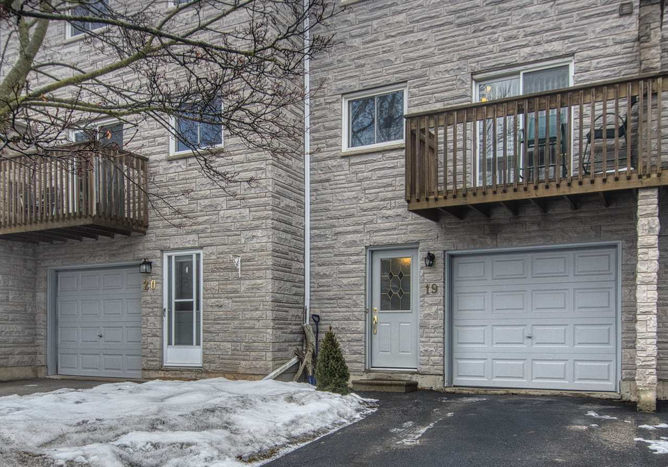 1155-paramount-drive-hamilton-ontario-x12902512