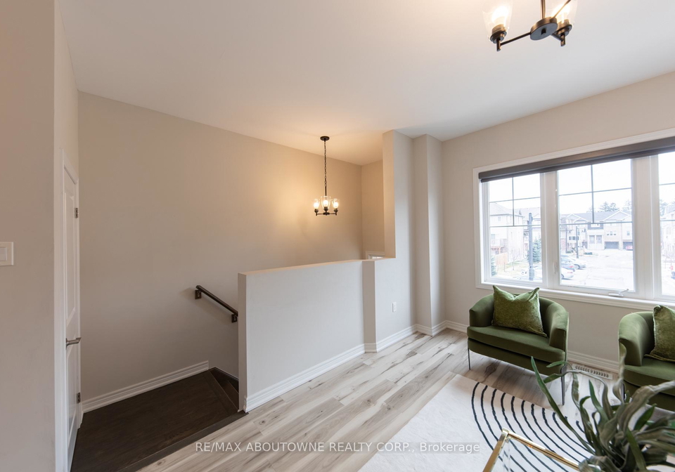 15-barley-lane-hamilton-ontario-x12902654