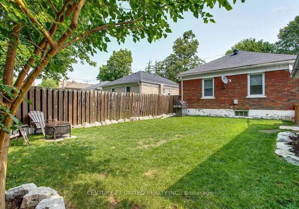 1055-western-avenue-peterborough-ontario-x12902972