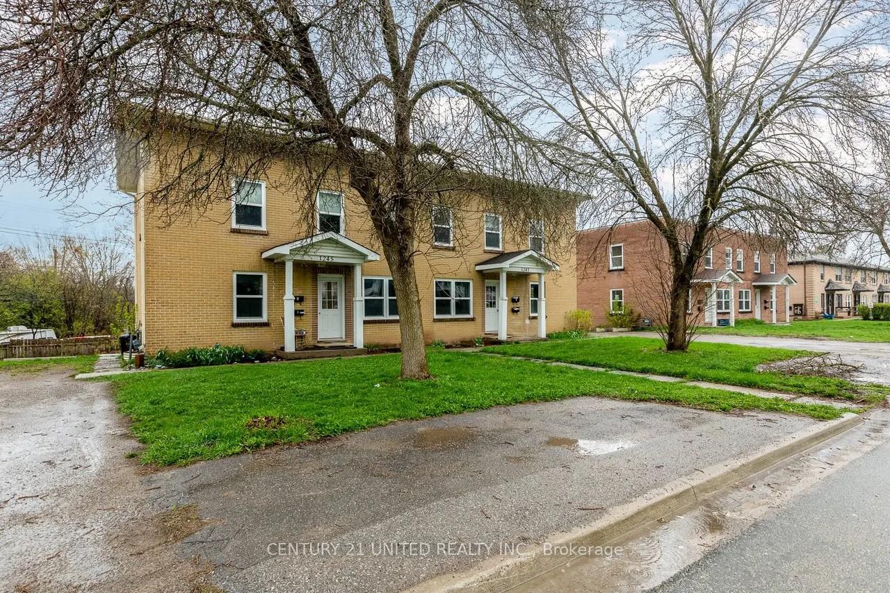 1247-clonsilla-avenue-peterborough-ontario-x12902978