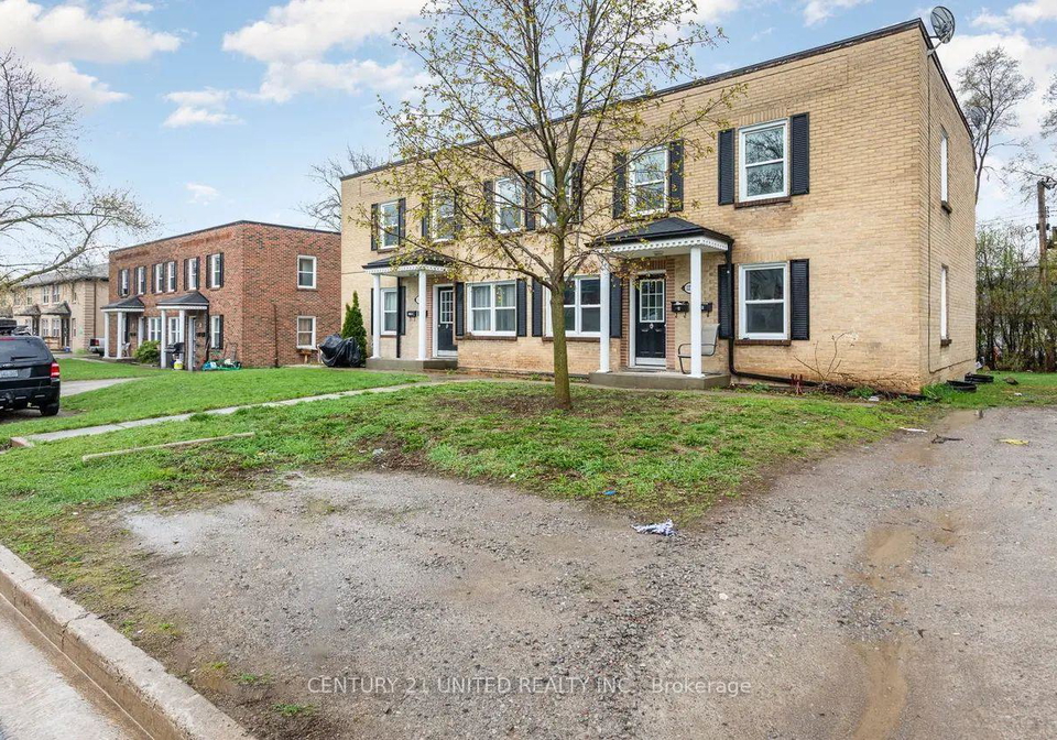 1275-clonsilla-avenue-peterborough-ontario-x12902984