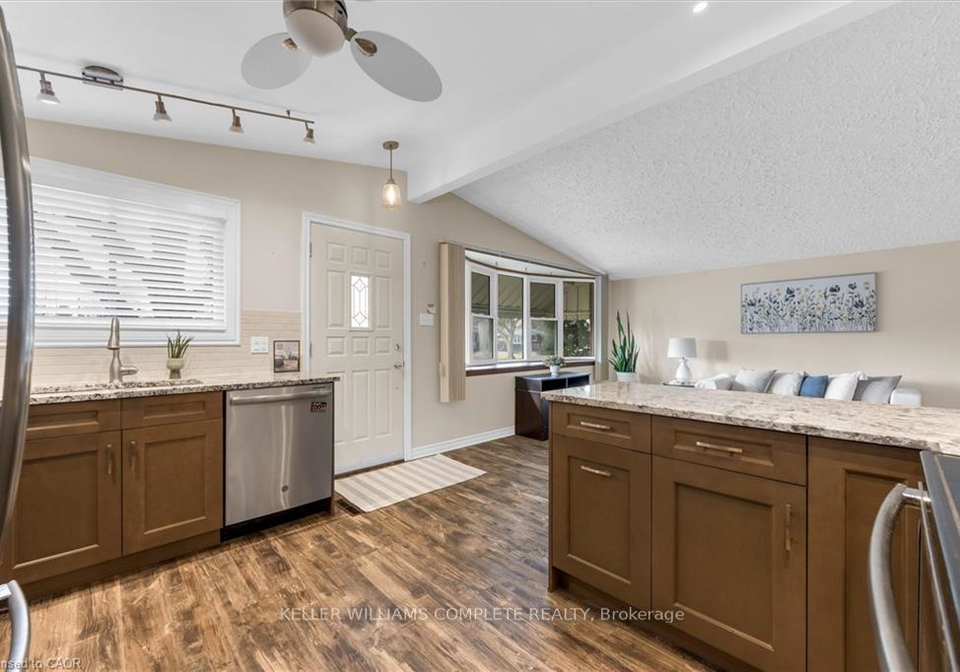 77-lawfield-drive-hamilton-ontario-x12903080