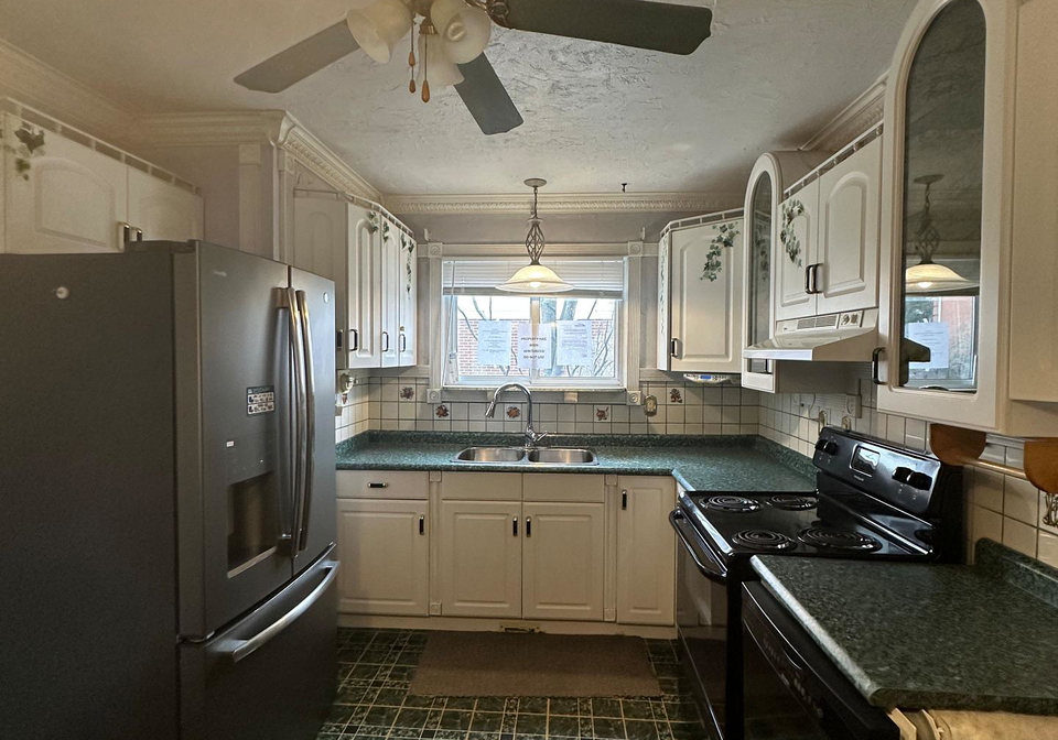 302meadowbrook-lane-windsor-ontario-x12903836