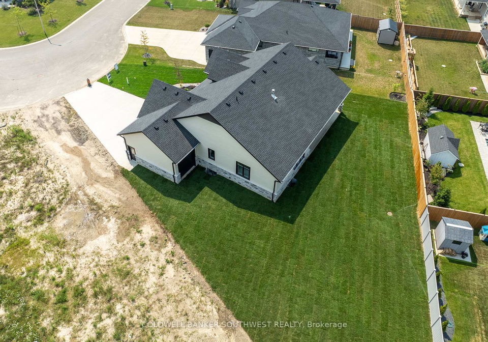 6755-griffin-drive-plympton-wyoming-ontario-x12904066