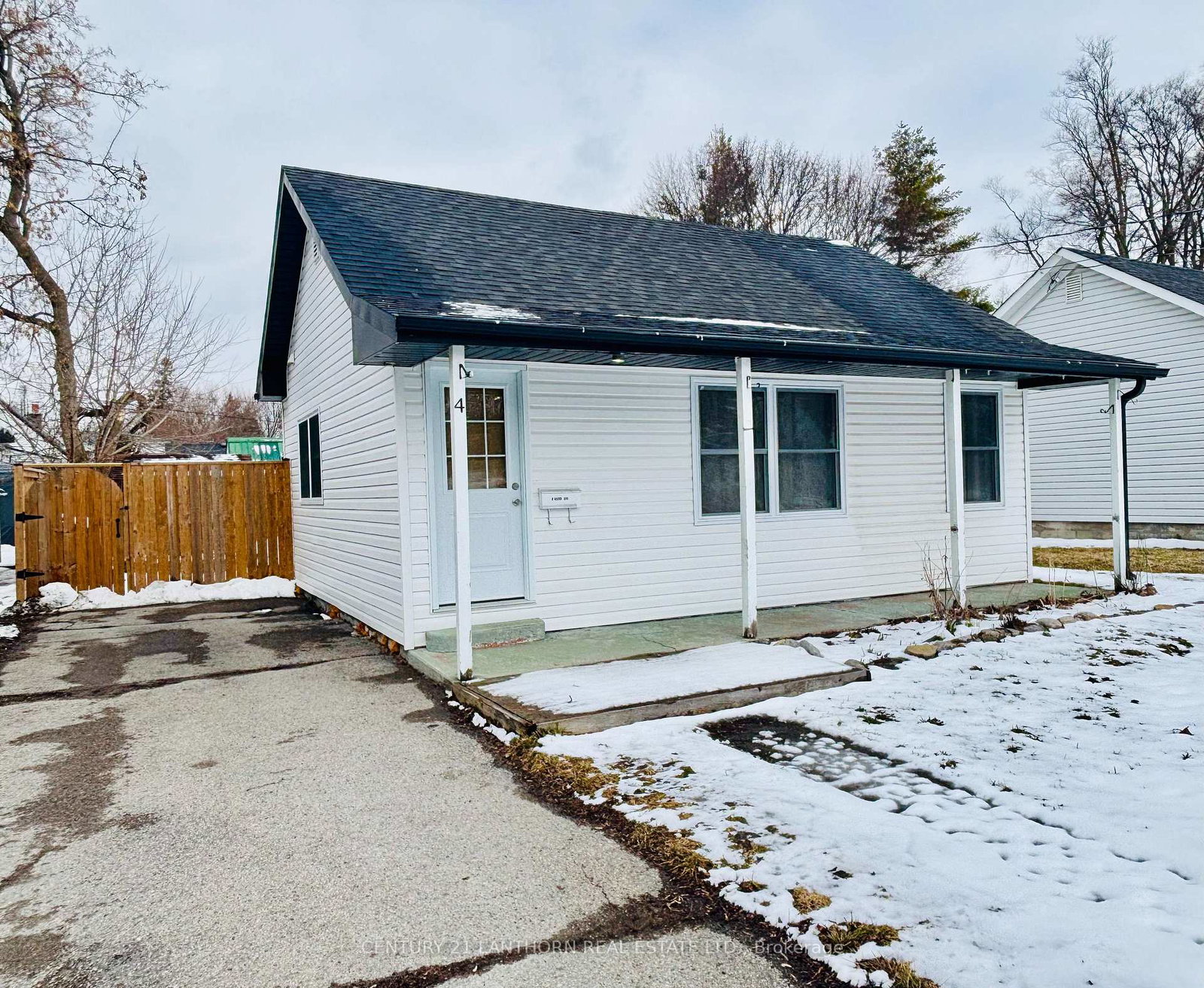 4-weeks-avenue-quinte-west-ontario-x12904110
