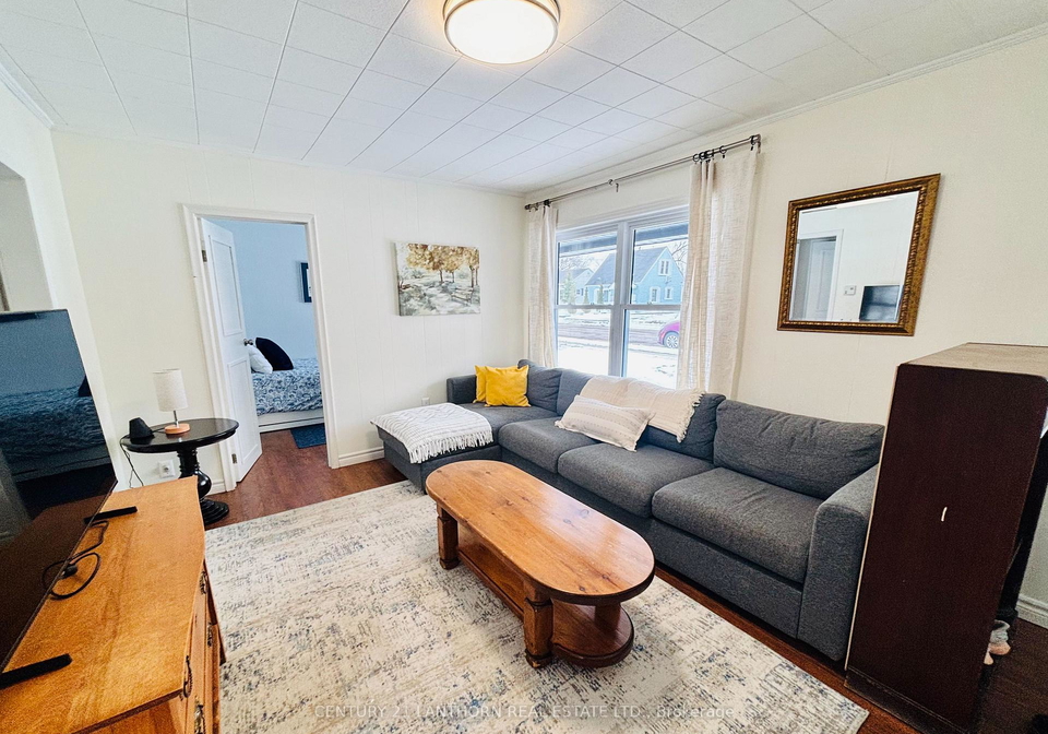 4-weeks-avenue-quinte-west-ontario-x12904110