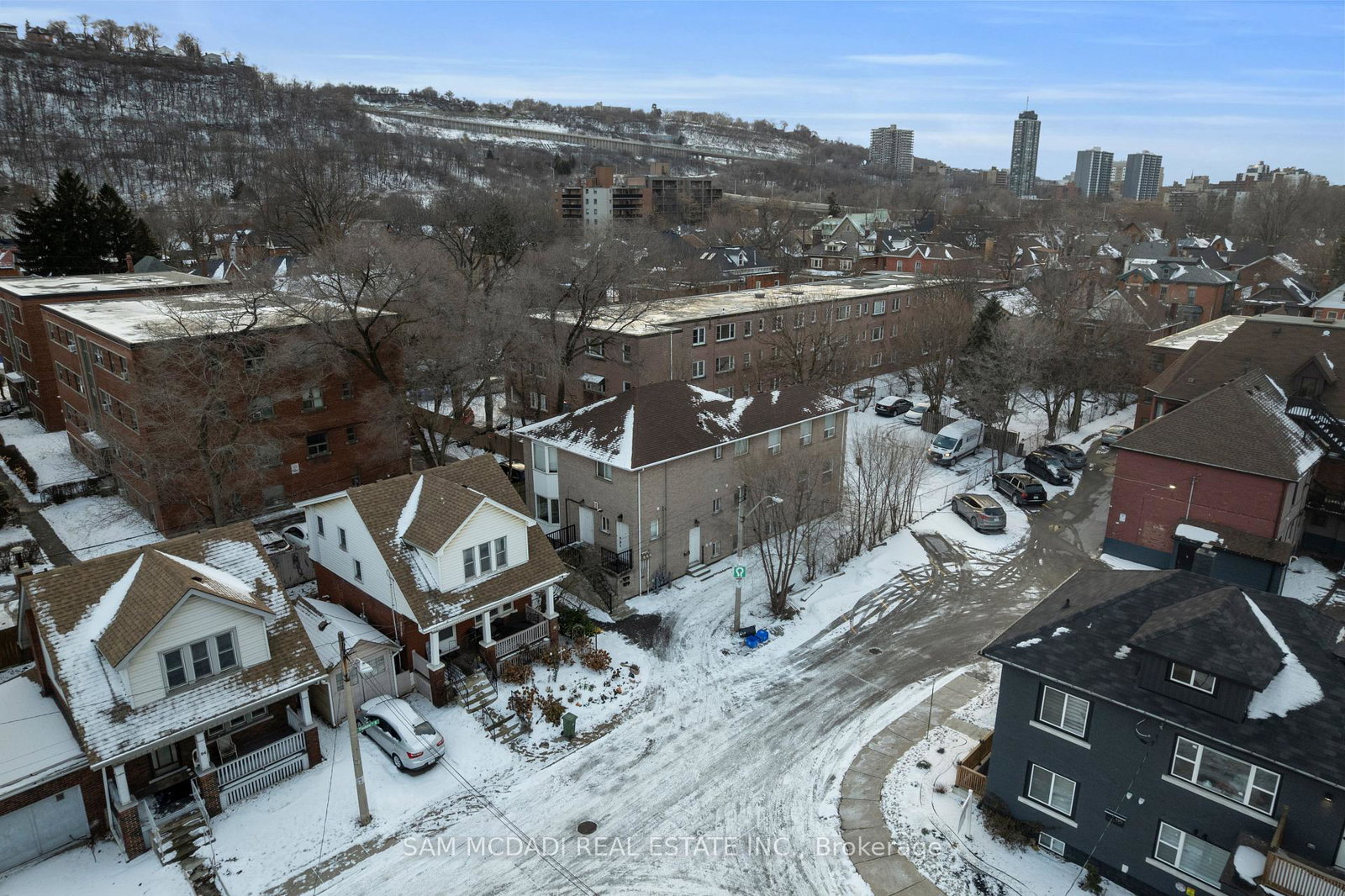 90-tisdale-street-s-hamilton-ontario-x12904138