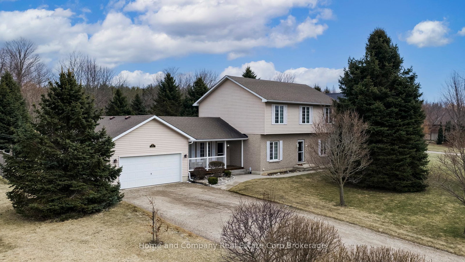 30-carriage-lane-bluewater-ontario-x12904226