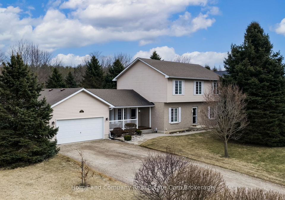 30-carriage-lane-bluewater-ontario-x12904226