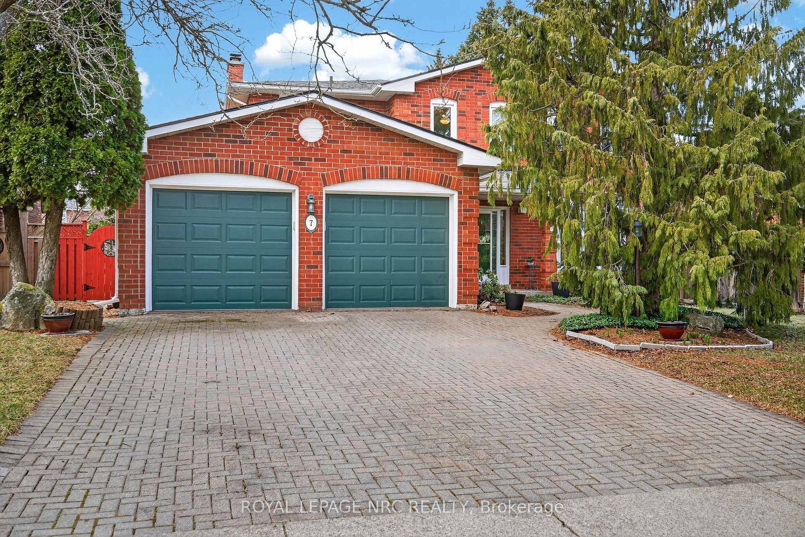 7-barbican-trail-st-catharines-ontario-x12904292