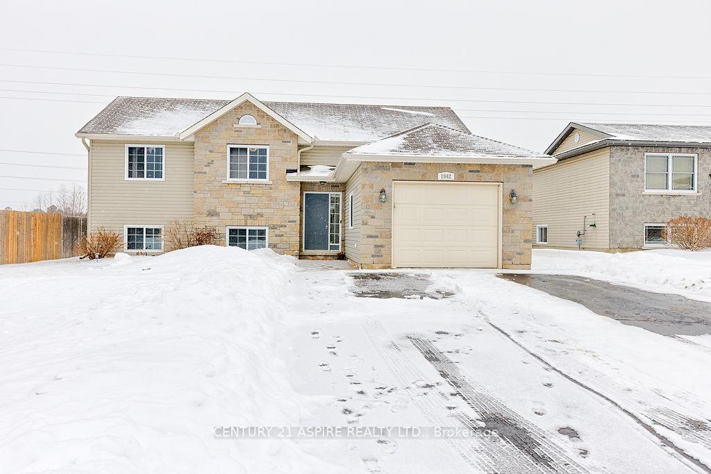 1042-riverstone-street-petawawa-ontario-x12904318