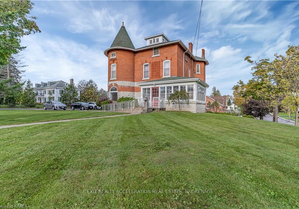 231-dundas-street-w-greater-napanee-ontario-x12904468