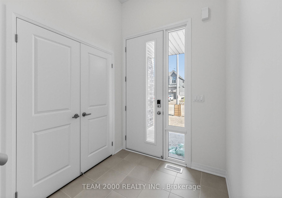 891-douro-st-street-stratford-ontario-x12905026