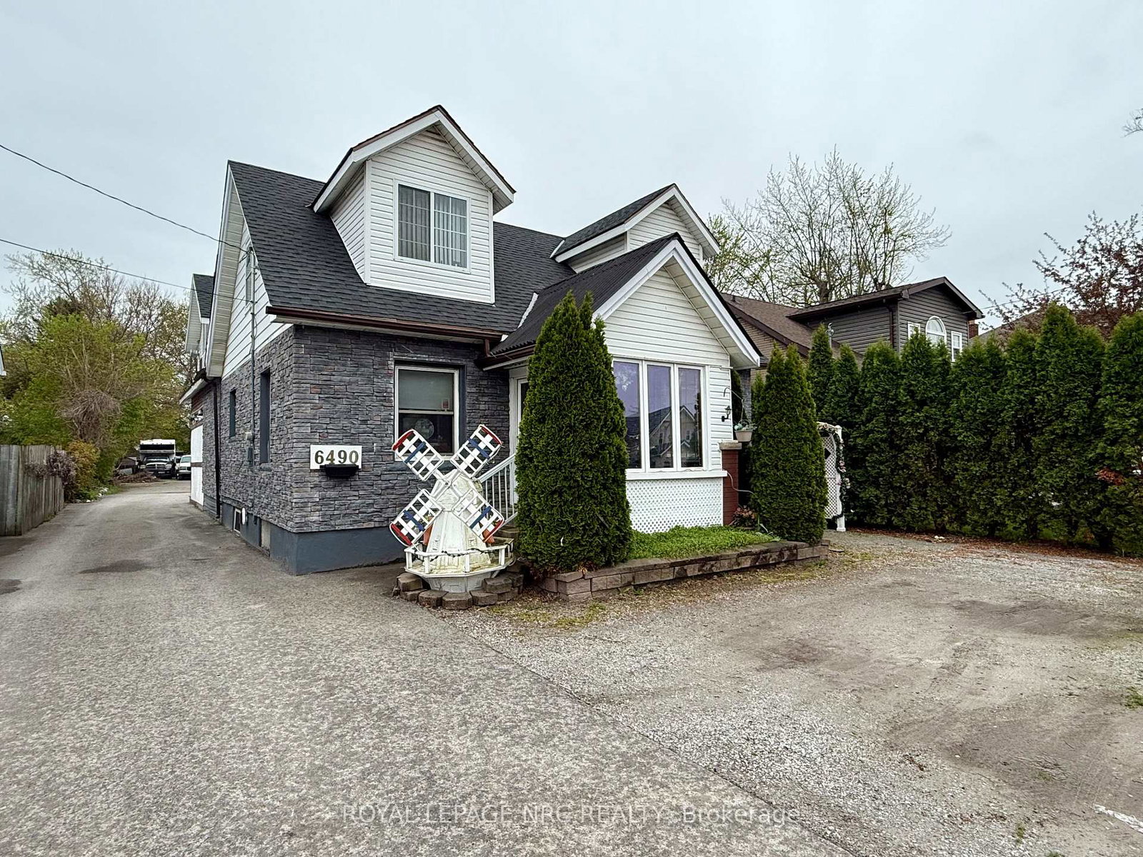 6490-thorold-stone-road-niagara-falls-ontario-x12905382
