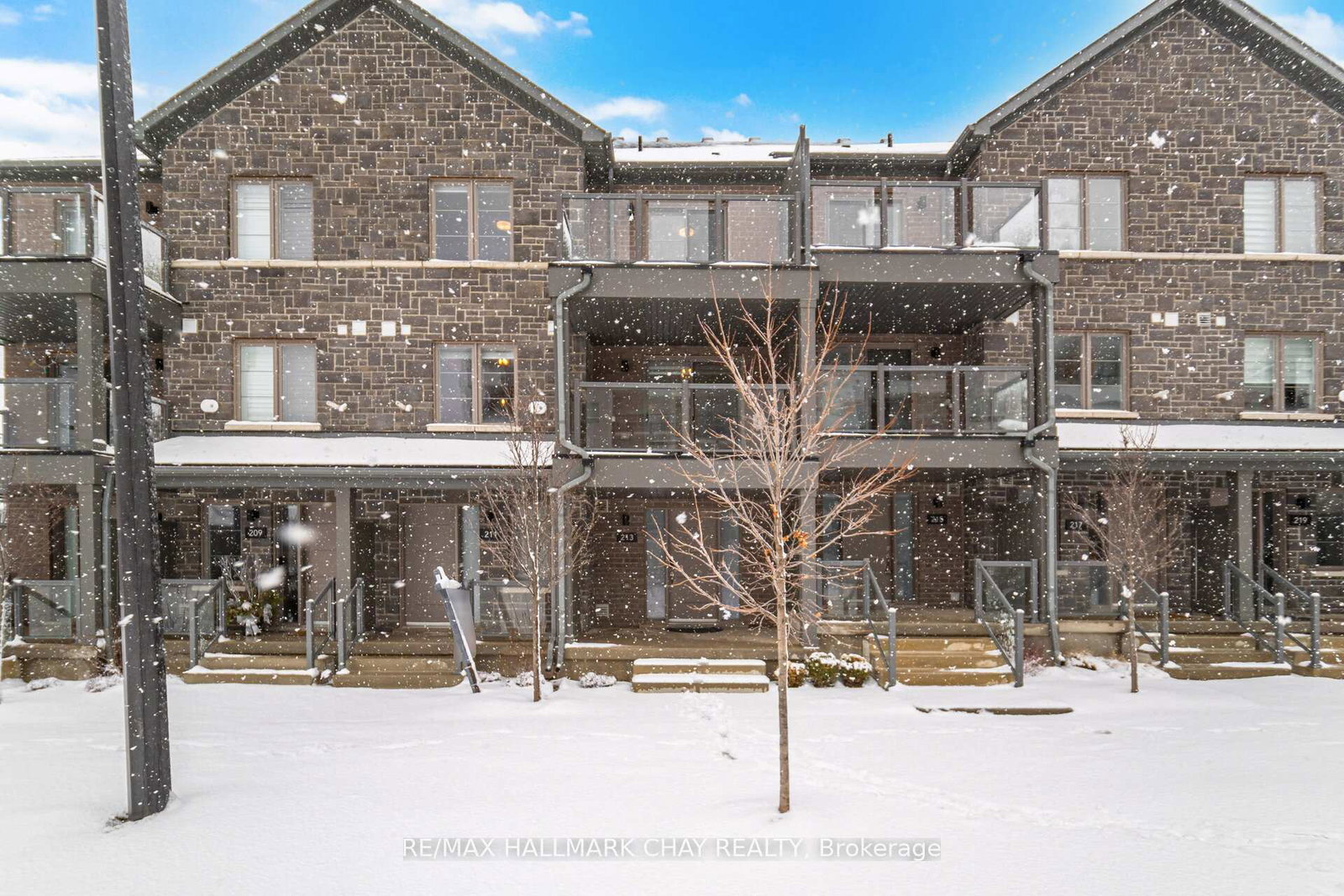 213-west-oak-trail-kitchener-ontario-x12905570