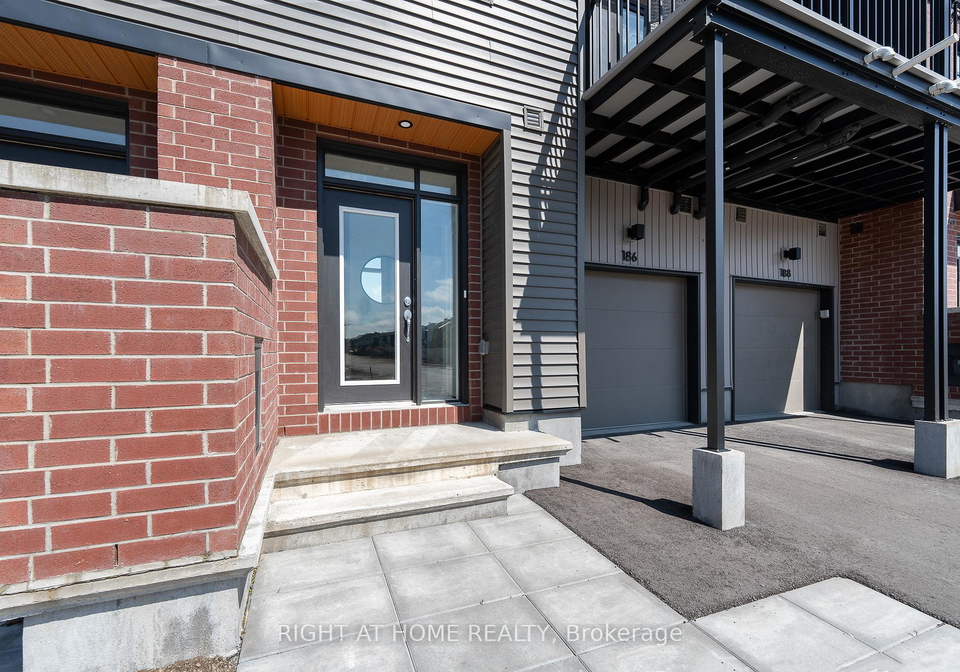 186-visor-private-kanata-ontario-x12905910