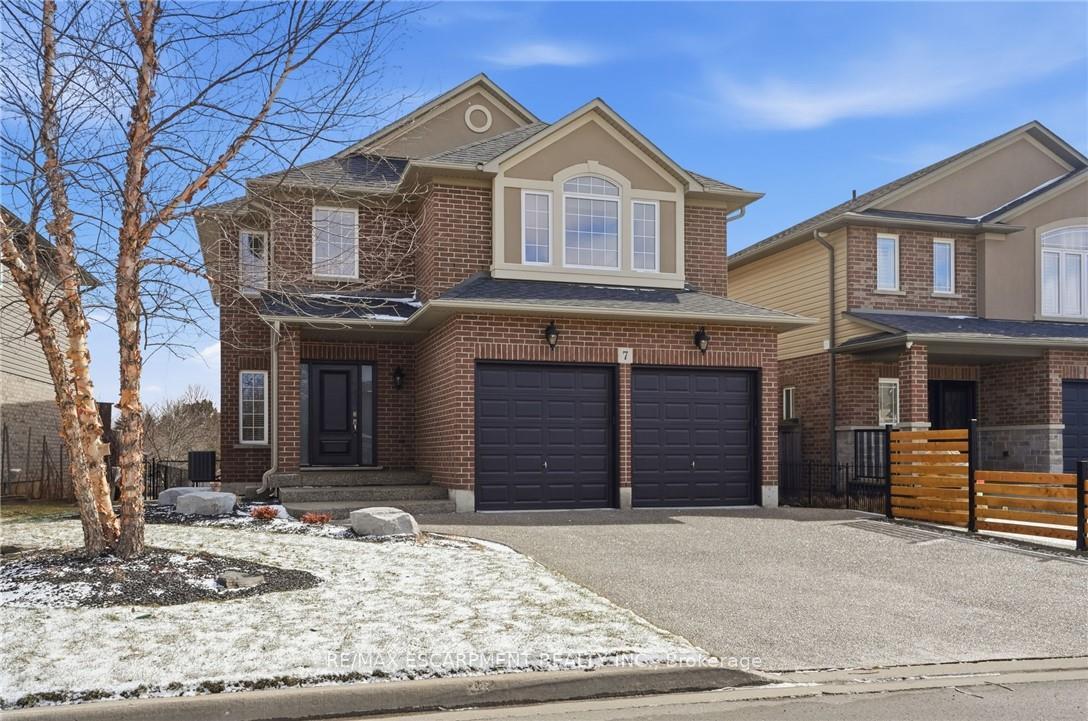 7-peggy-way-hamilton-ontario-x12906312