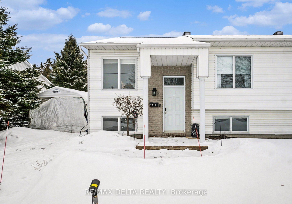 542a-devista-boulevard-alfred-and-plantagenet-ontario-x12906560
