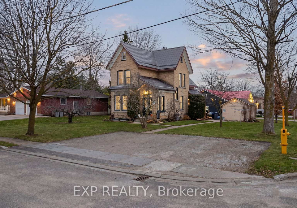 19-adam-street-huron-east-ontario-x12906572