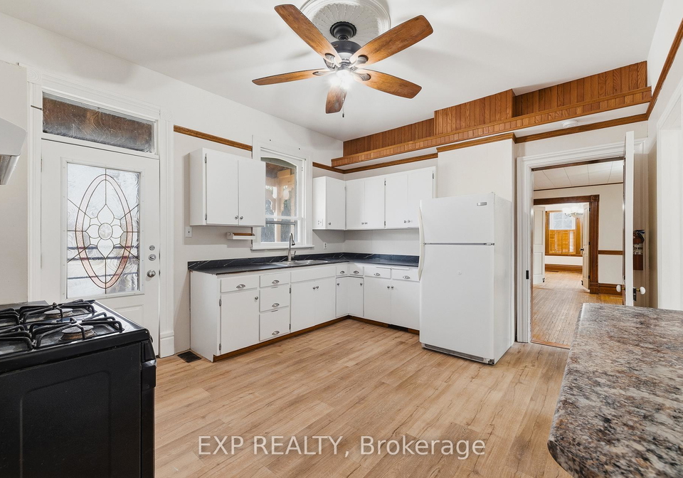 19-adam-street-huron-east-ontario-x12906572
