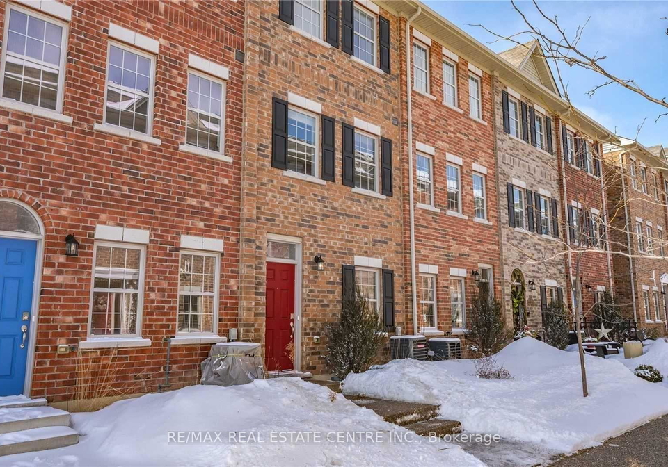 6-oxfordshire-lane-kitchener-ontario-x12906790