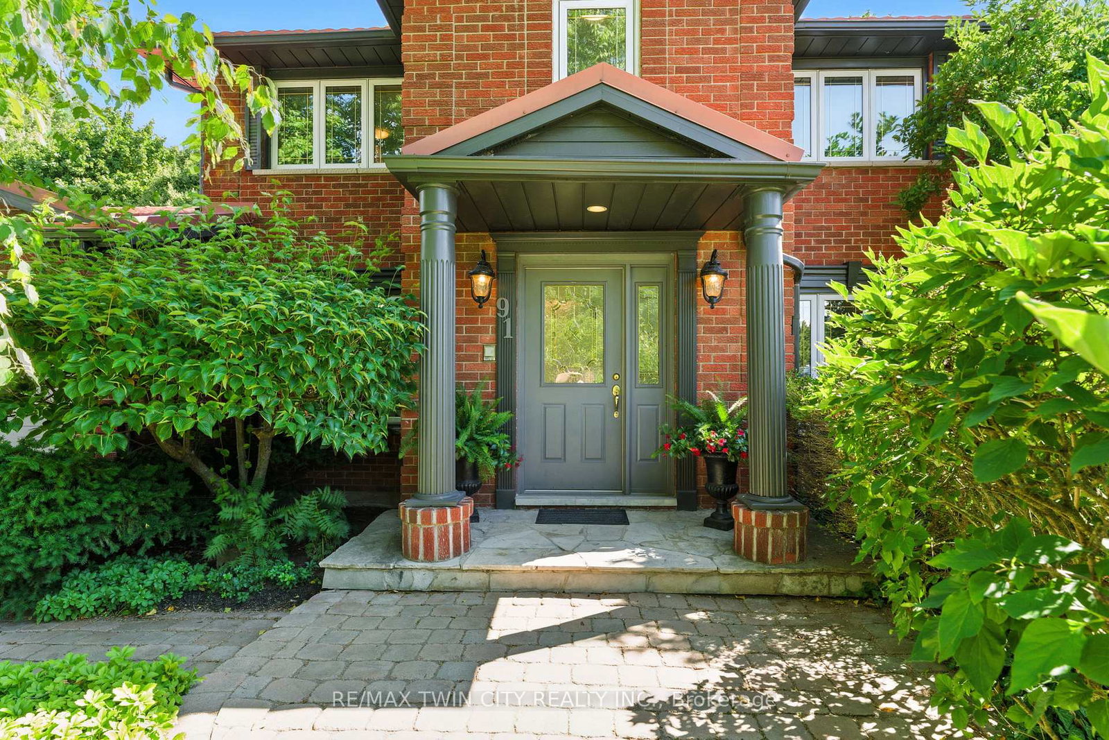 91-abbey-close-hamilton-ontario-x12907226