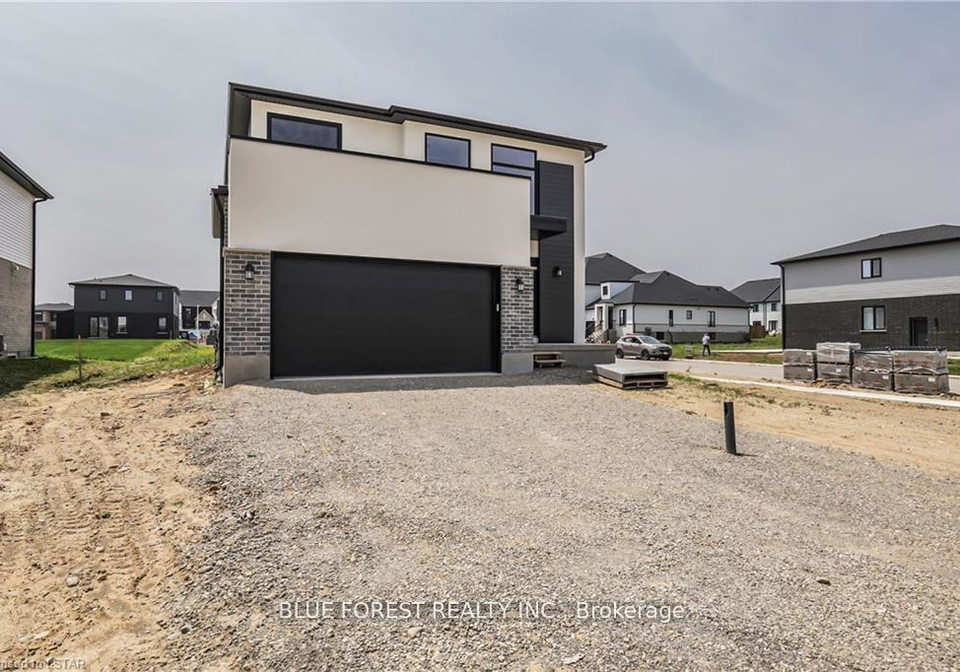 29-poole-crescent-middlesex-centre-ontario-x12907810