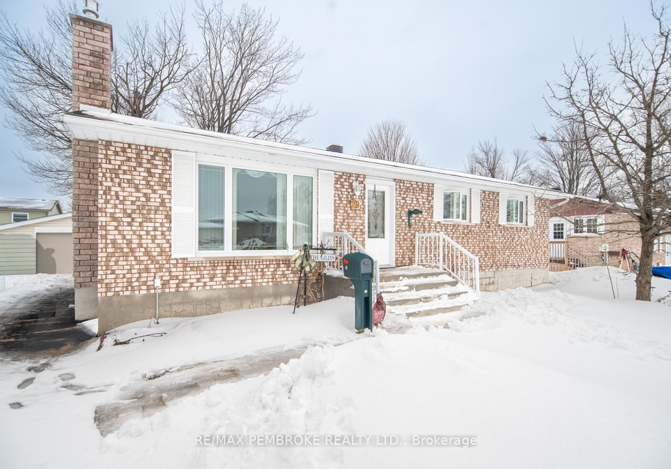 29-lisa-crescent-petawawa-ontario-x12907976