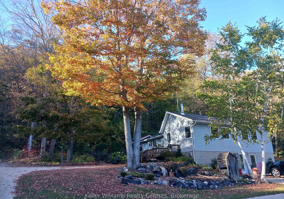 12-twelfth-avenue-south-bruce-peninsula-ontario-x12908146