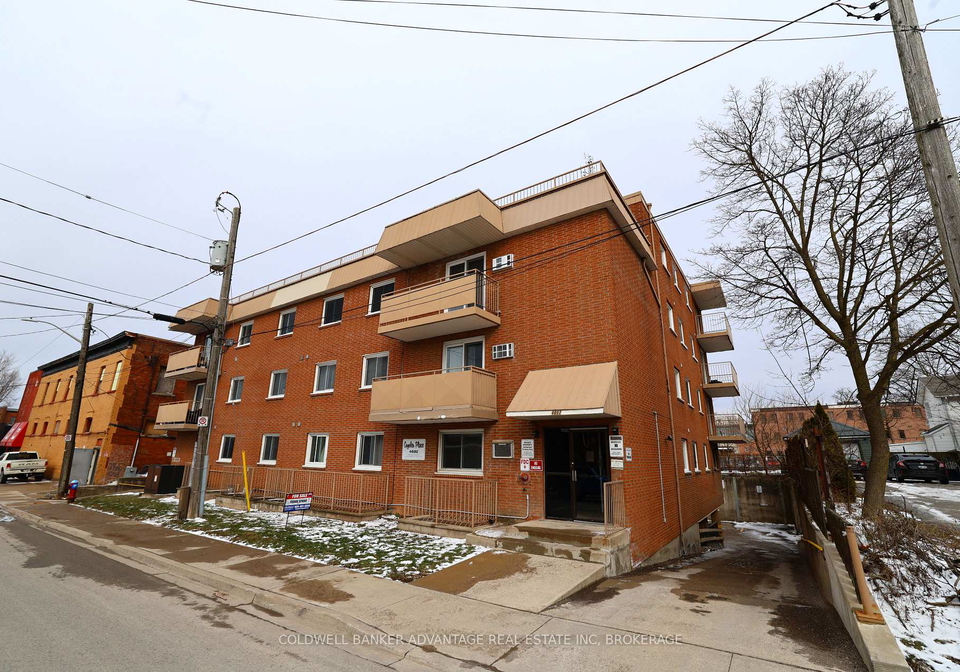 4692-crysler-avenue-niagara-falls-ontario-x12908312