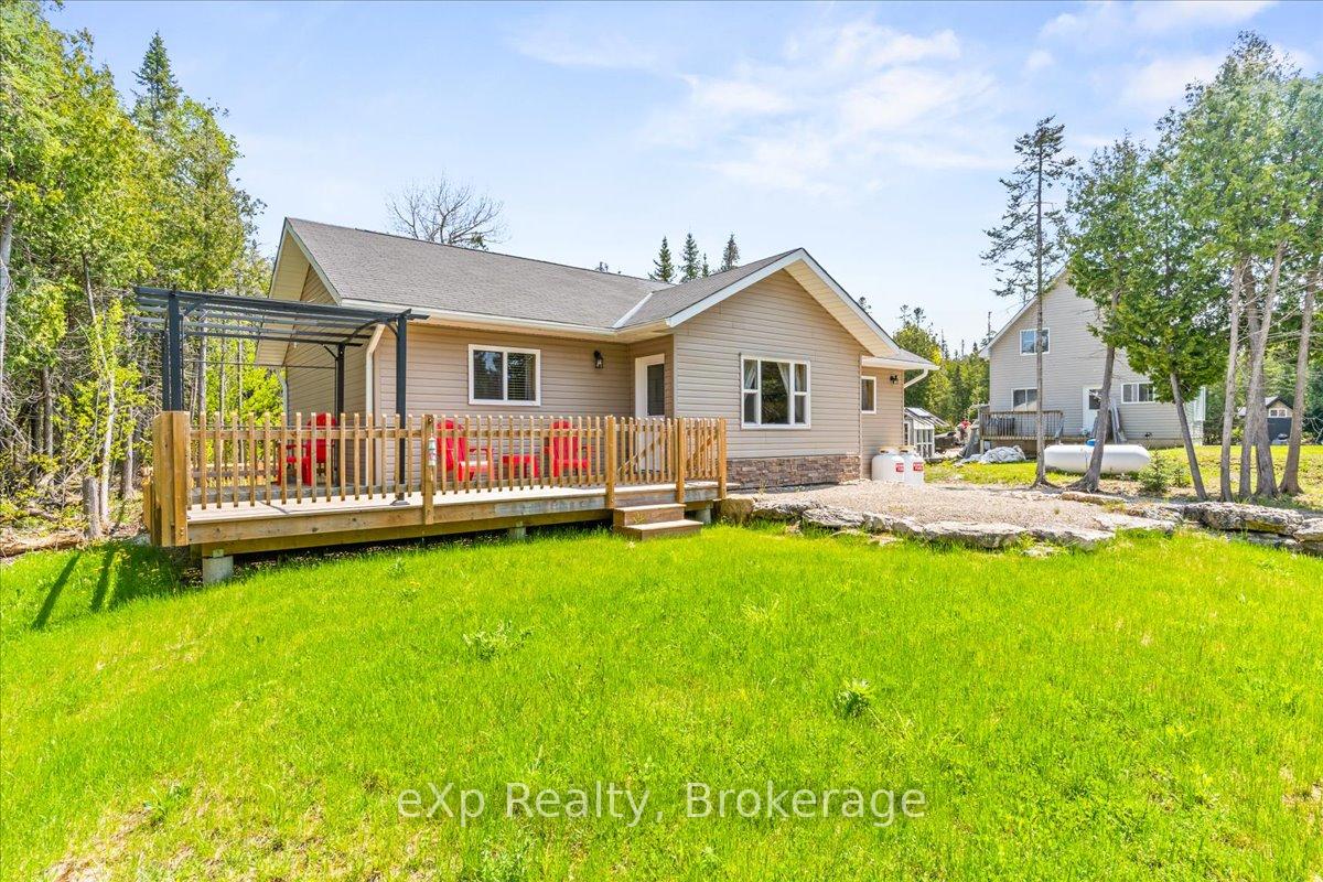 19-murray-avenue-northern-bruce-peninsula-ontario-x12908352