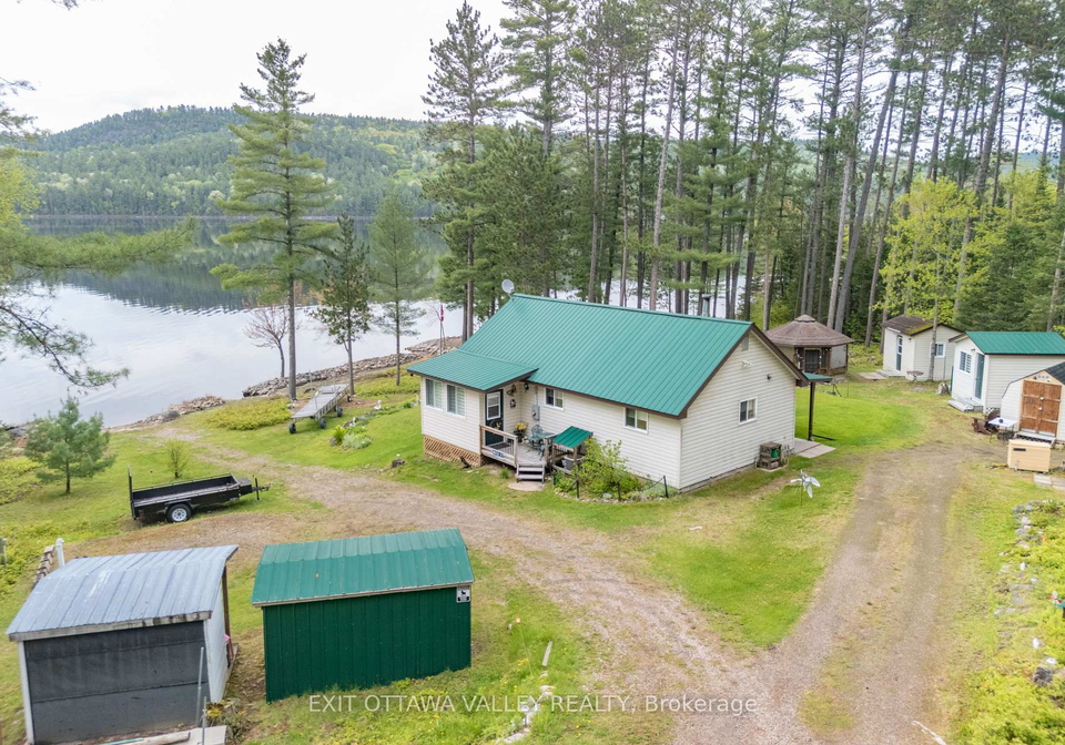 51-myrlin-way-laurentian-hills-ontario-x12908708