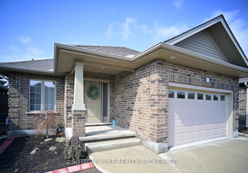 295-mogg-street-strathroy-caradoc-ontario-x12908832