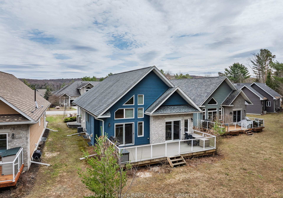49-webb-circle-dysart-et-al-ontario-x12908972