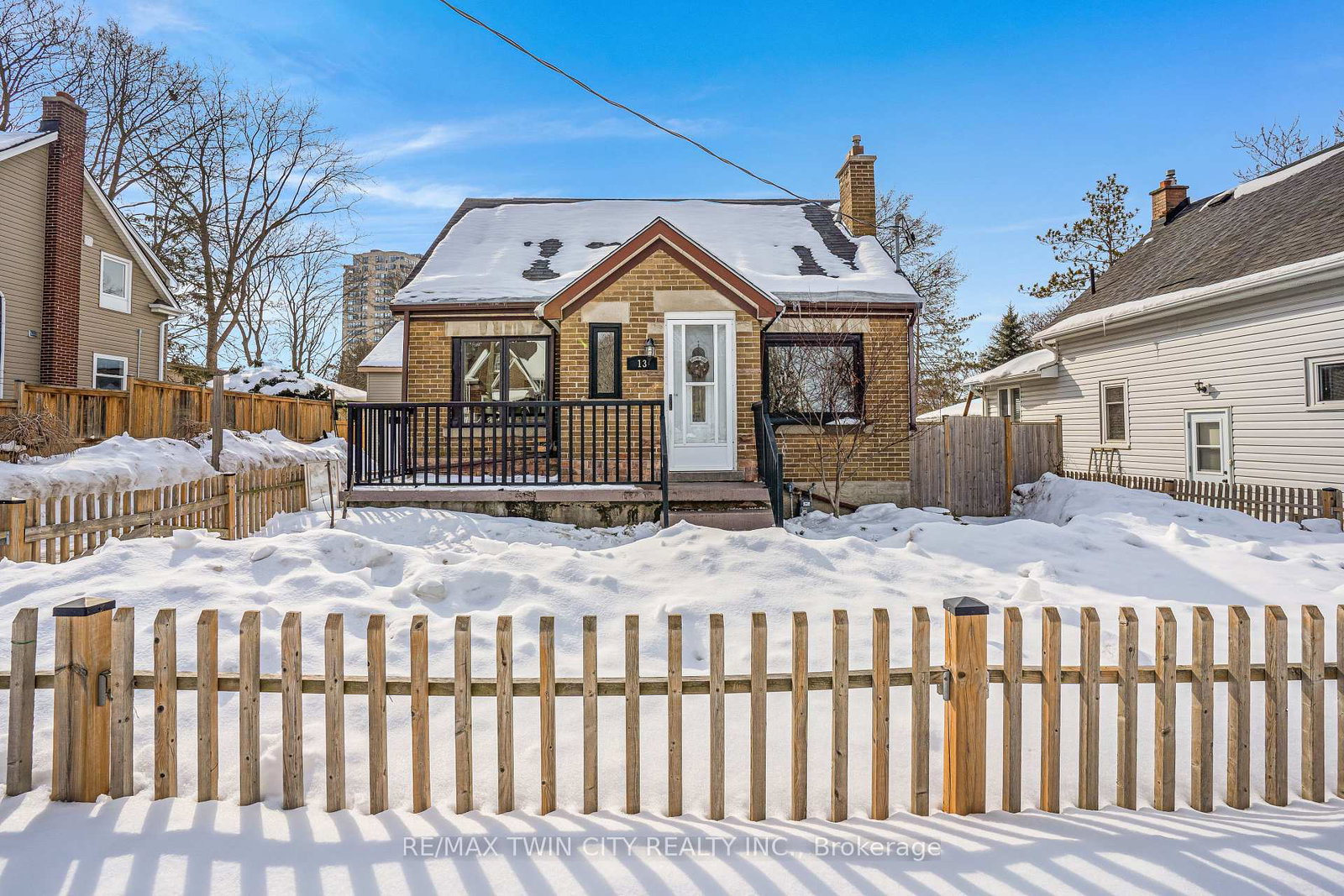 13-devitt-avenue-n-waterloo-ontario-x12908994