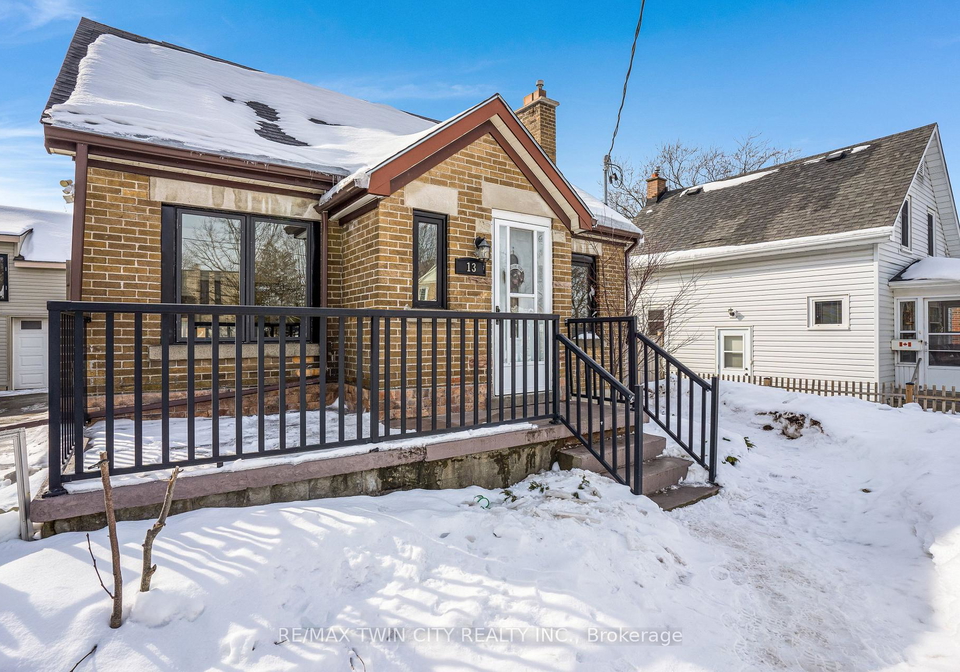 13-devitt-avenue-n-waterloo-ontario-x12908994