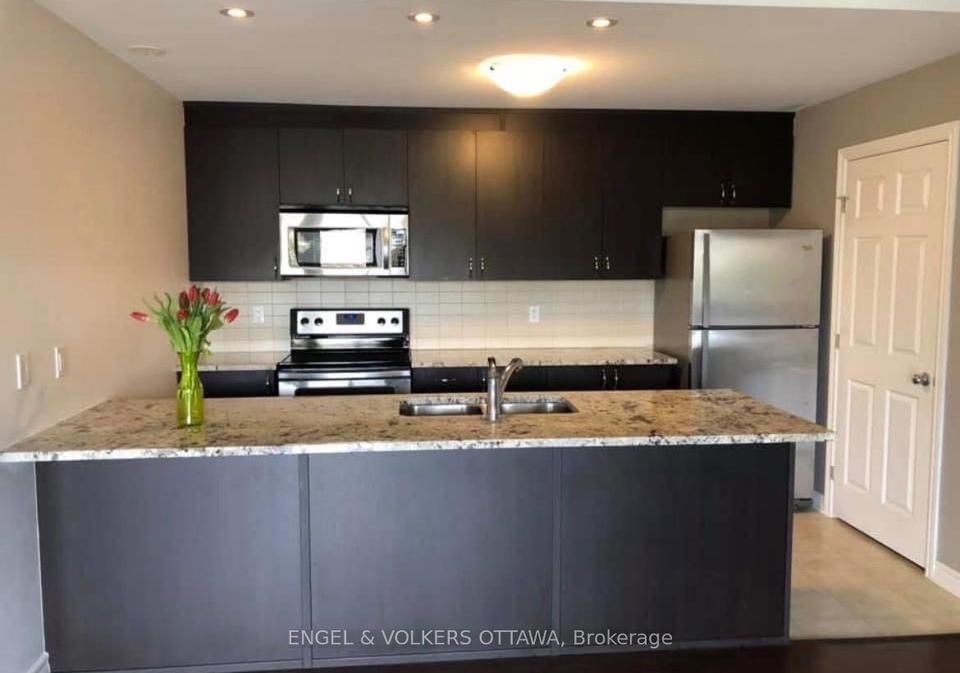 139-harthill-way-ottawa-ontario-x12909354