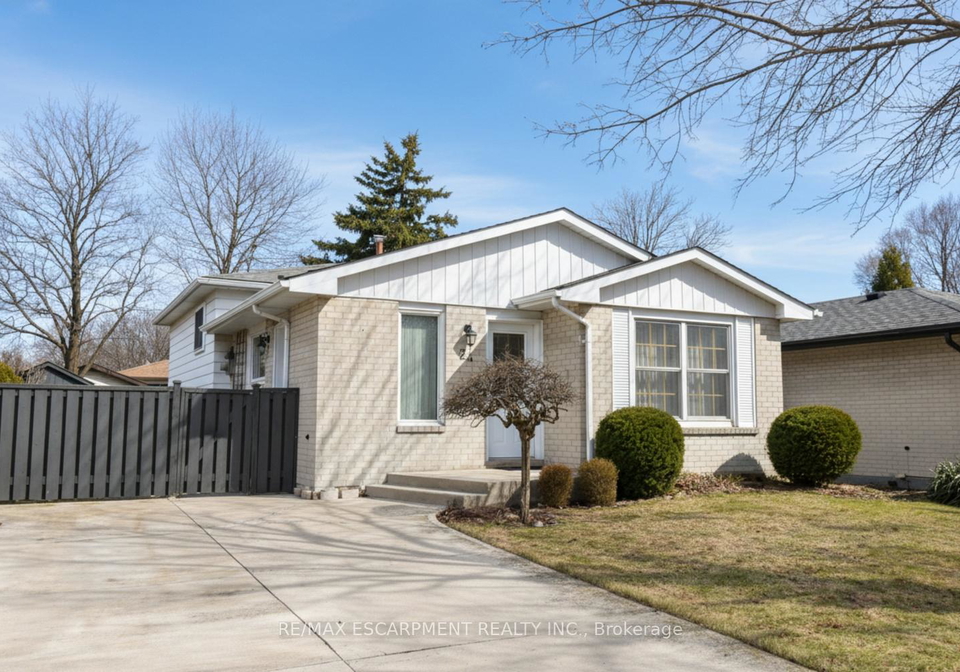 24-grenoble-road-hamilton-ontario-x12909410