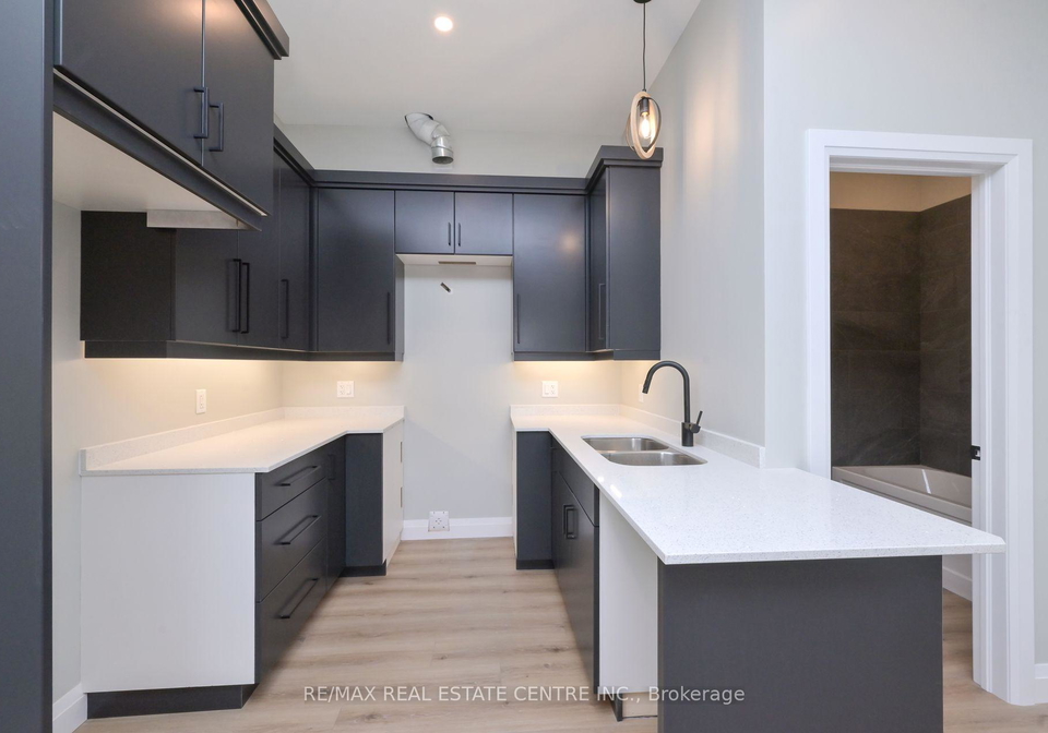 8-main-st-s-main-street-east-luther-grand-valley-ontario-x12909446