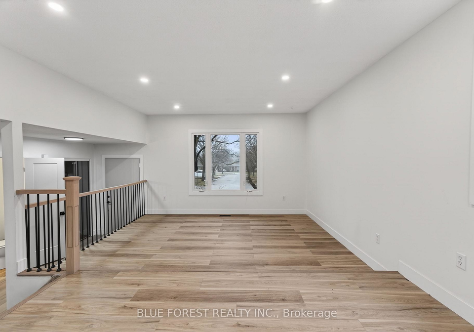 1858-aldersbrook-road-london-north-ontario-x12909944