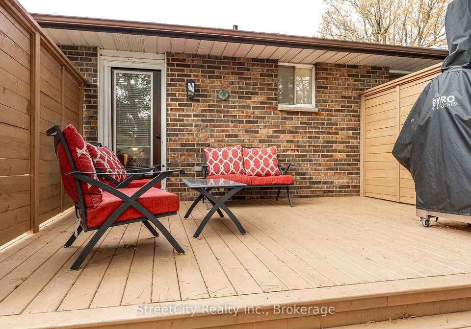 525-albert-street-e-stratford-ontario-x12910036
